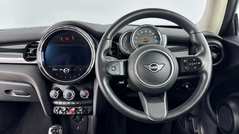 MINI Hatchback 1.5 Cooper Classic 3dr Auto Petrol Hatchback